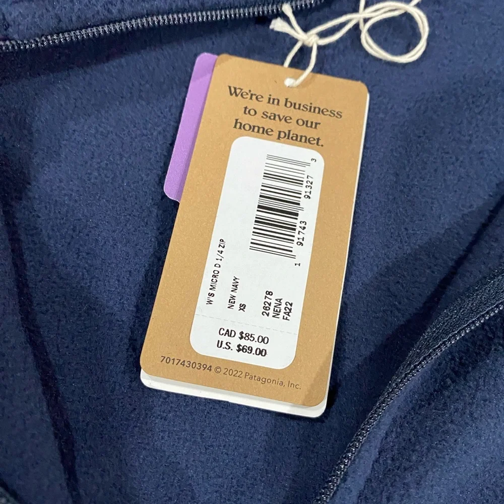 Woman’s Micro D 1/4 Zip, size XS - Picture 4 of 4